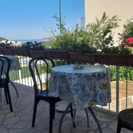 2 - Double With Shared Bathroom 1 - 5 Dubrovnik