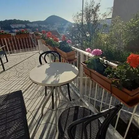 Apartment 2 - Double With Shared Bathroom 1 - 5 Dubrovnik