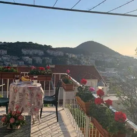 Appartamento 2 - Double With Shared Bathroom 1 - 5 *