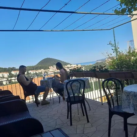 Apartamento 2 - Double With Shared Bathroom 1 - 5