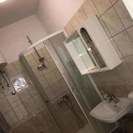 2 - Double With Shared Bathroom 1 - 5 Apartamento